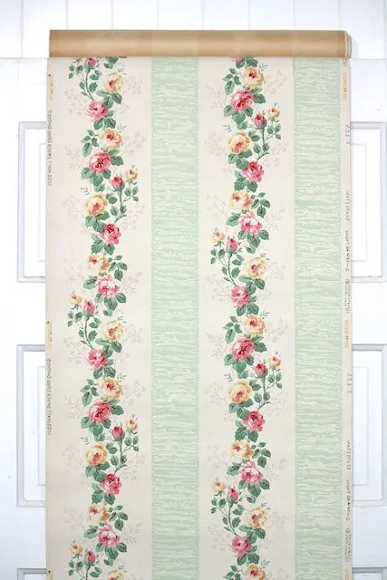 1940s Floral Stripe Vintage Wallpaper
