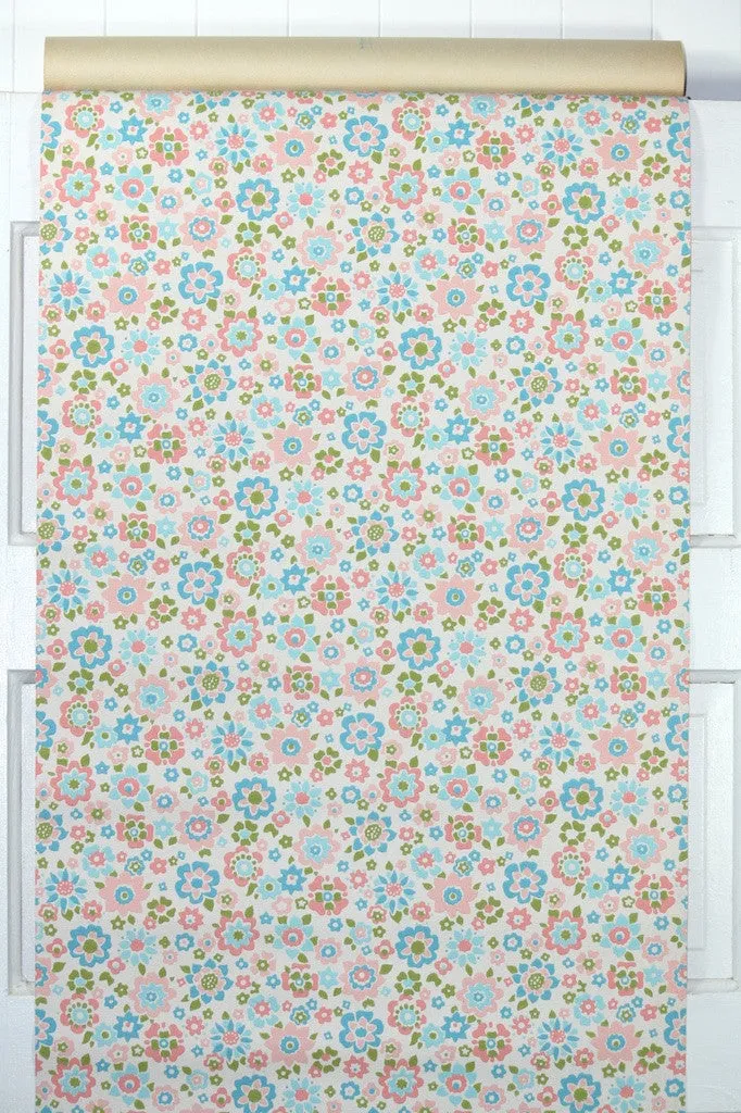 1960s Floral Vintage Wallpaper
