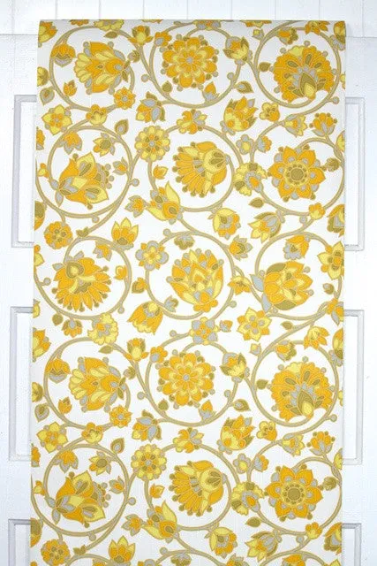 1970s Floral Vintage Wallpaper