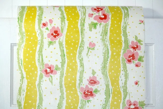 1970s Floral Vintage Wallpaper