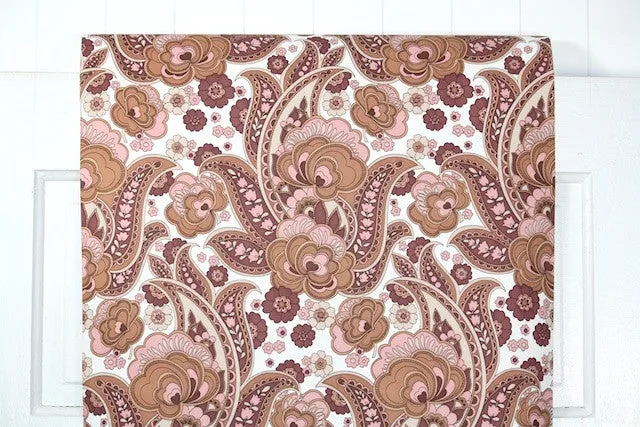 1970s Floral Vintage Wallpaper