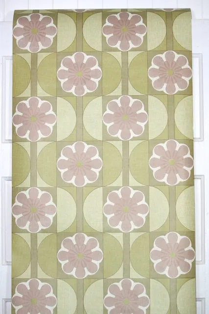 1970s Floral Vintage Wallpaper