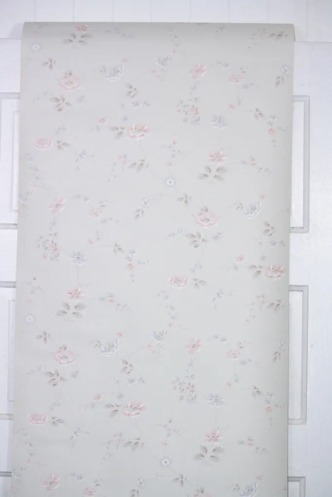 1980s Floral Vintage Wallpaper