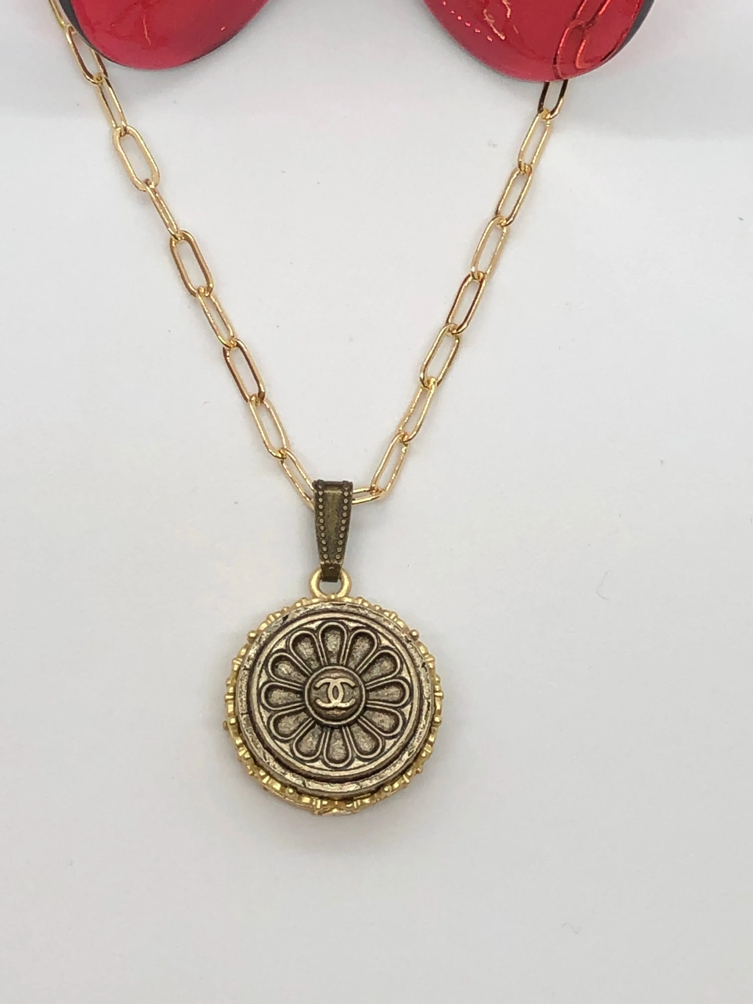 #491 Vintage Couture Necklace 23mm