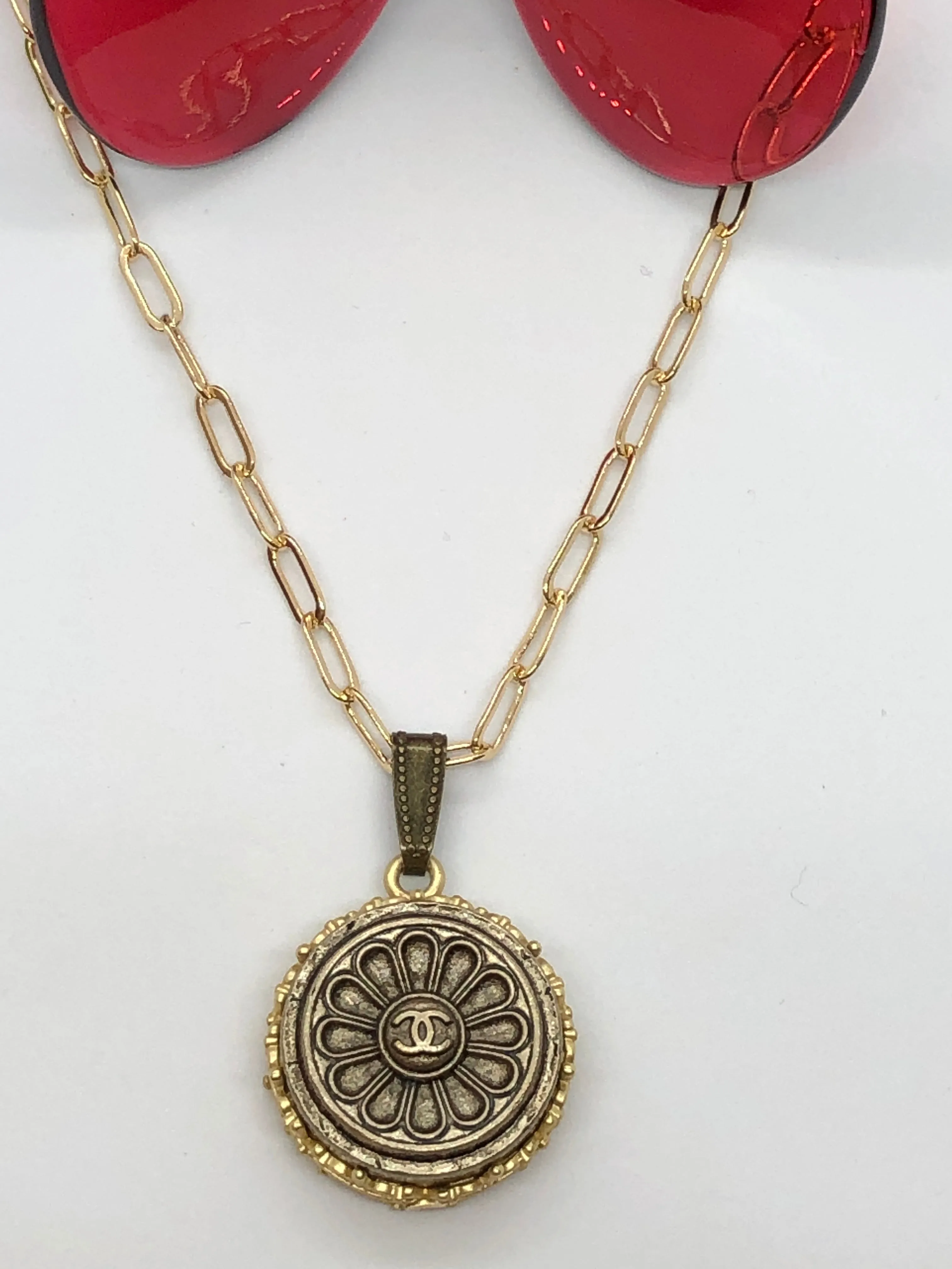 #491 Vintage Couture Necklace 23mm