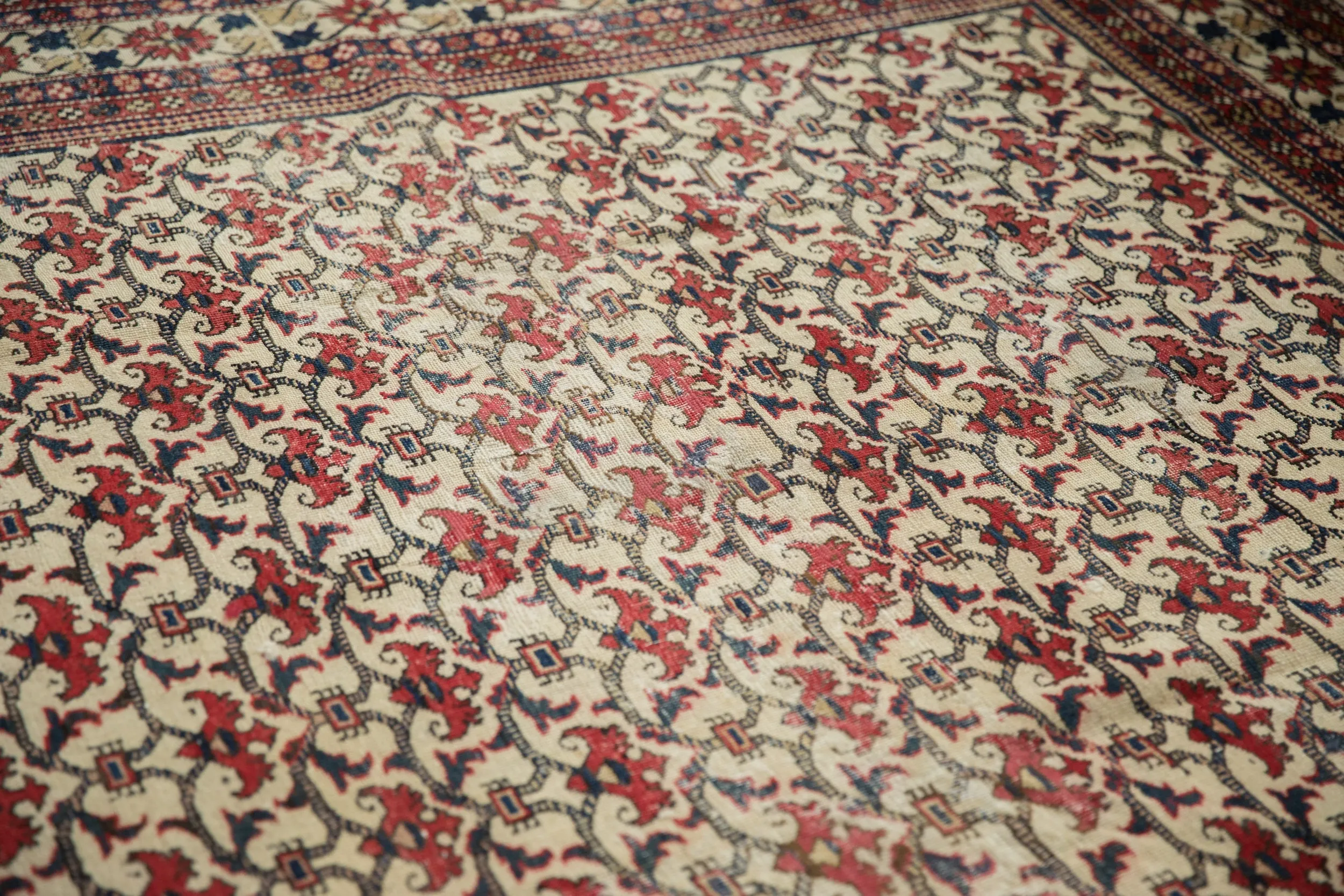 7.5x10.5 Vintage Baktiari Carpet