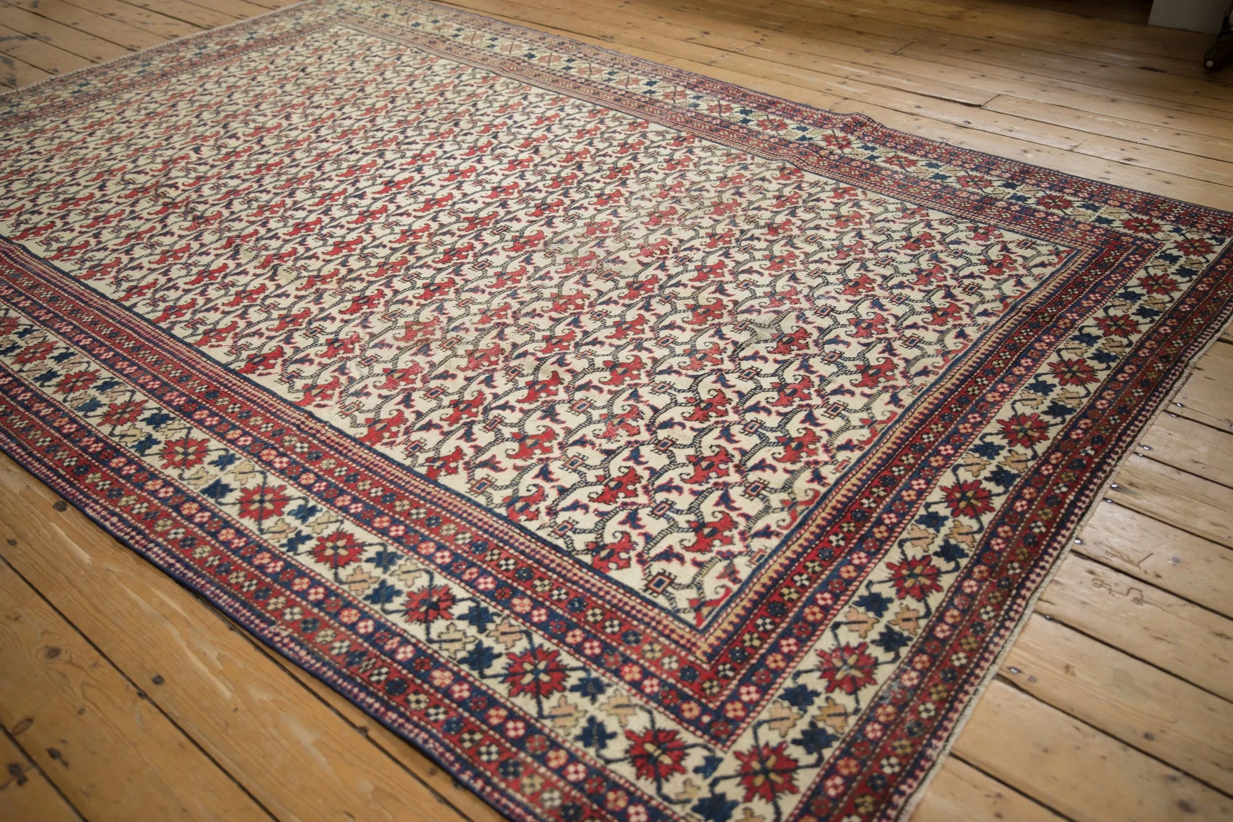 7.5x10.5 Vintage Baktiari Carpet