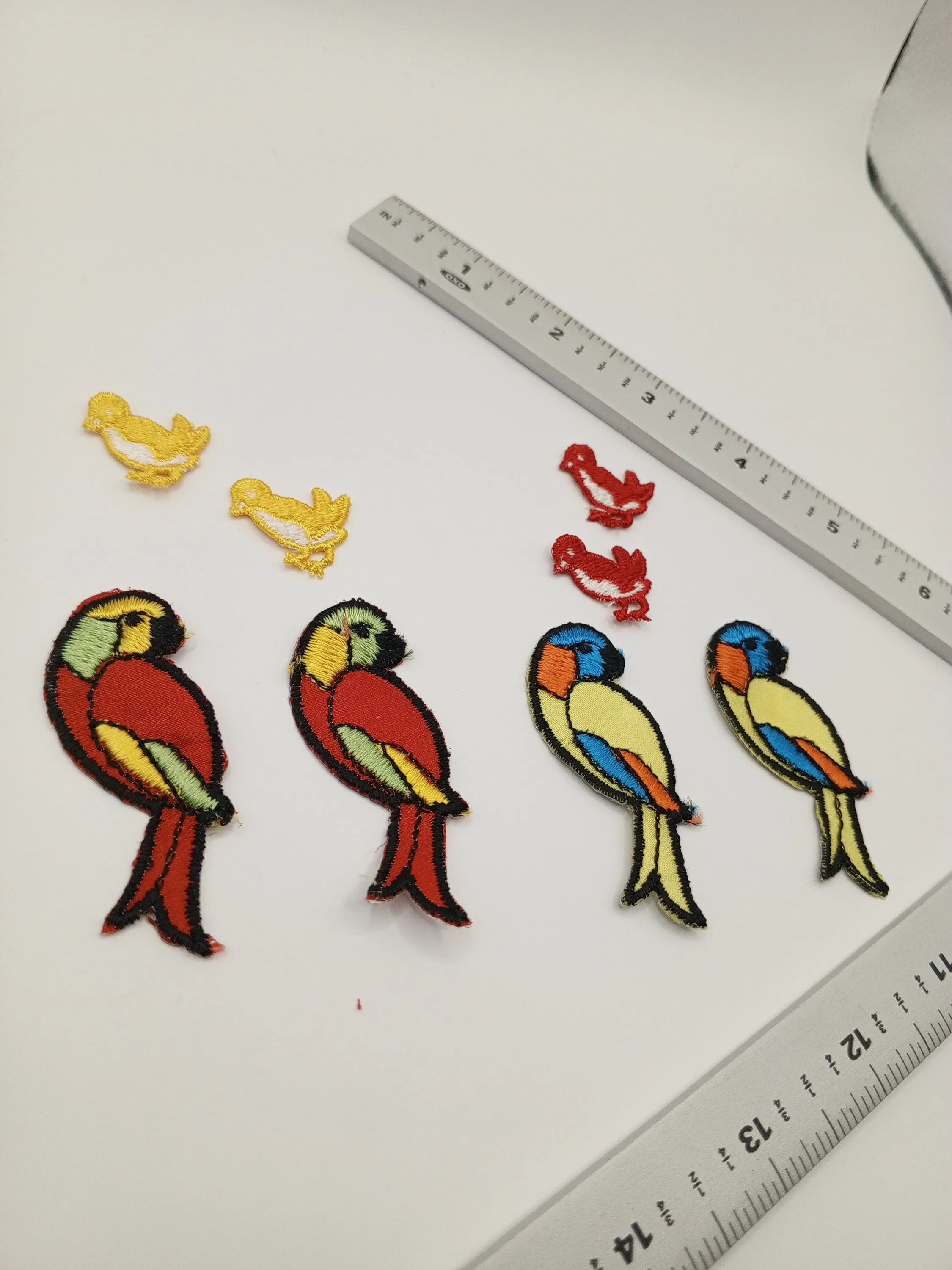 8 Pieces Blue Orange Green PARROTS Patches VINTAGE White Red Yellow Birds Appliques Embellishments 503