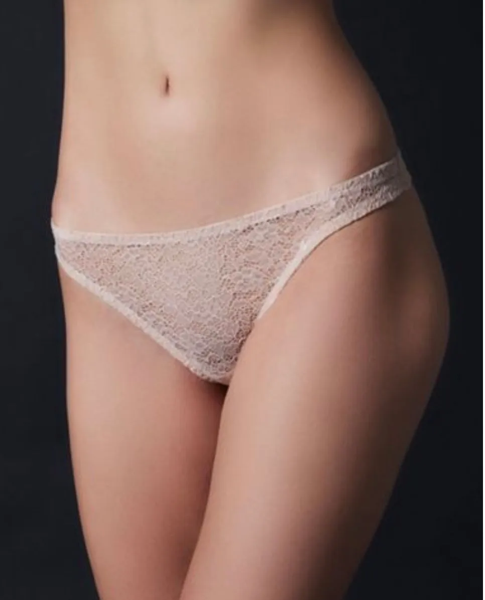 Alix Thong JOU-2310-02