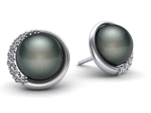 Amaya Pearl Earrings