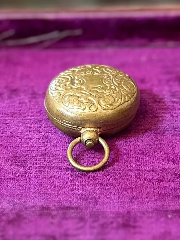 Antique Brass King Edward VII Sovereign Coin Holder Case Faux Pocketwatch Pendant