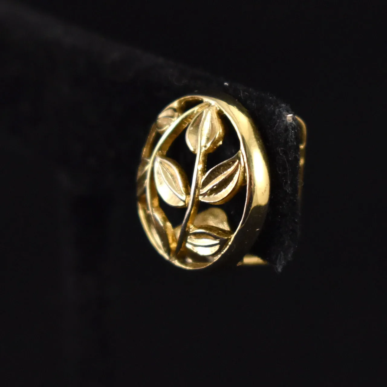 Avon Floral Goldtone Earrings