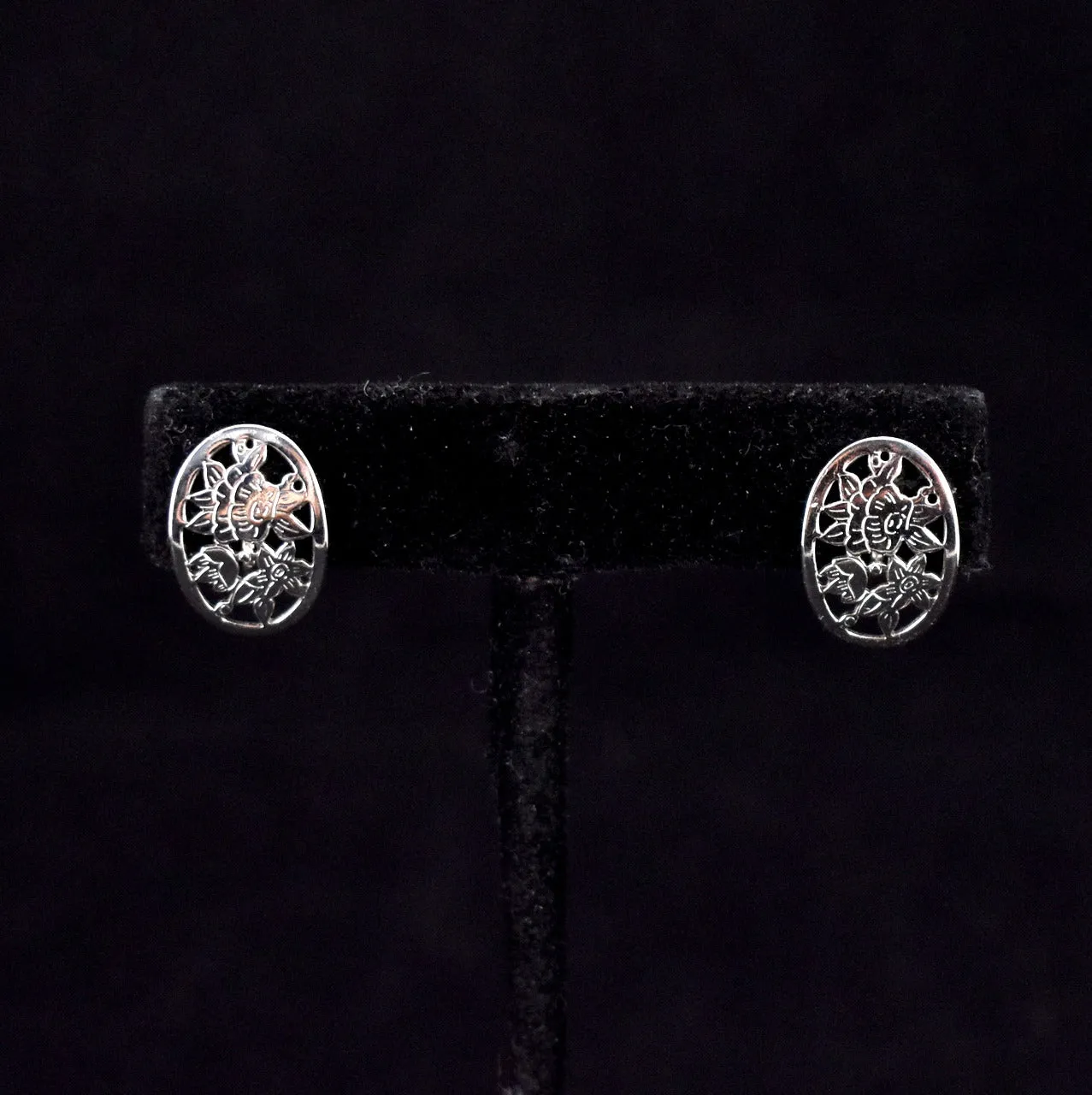 Avon Floral Oval Earrings