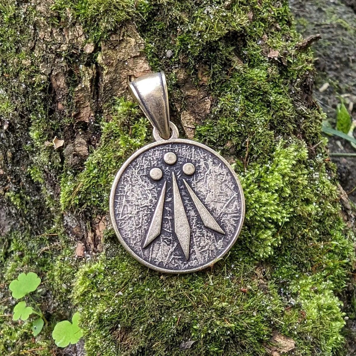 Awen symbol bronze pendant