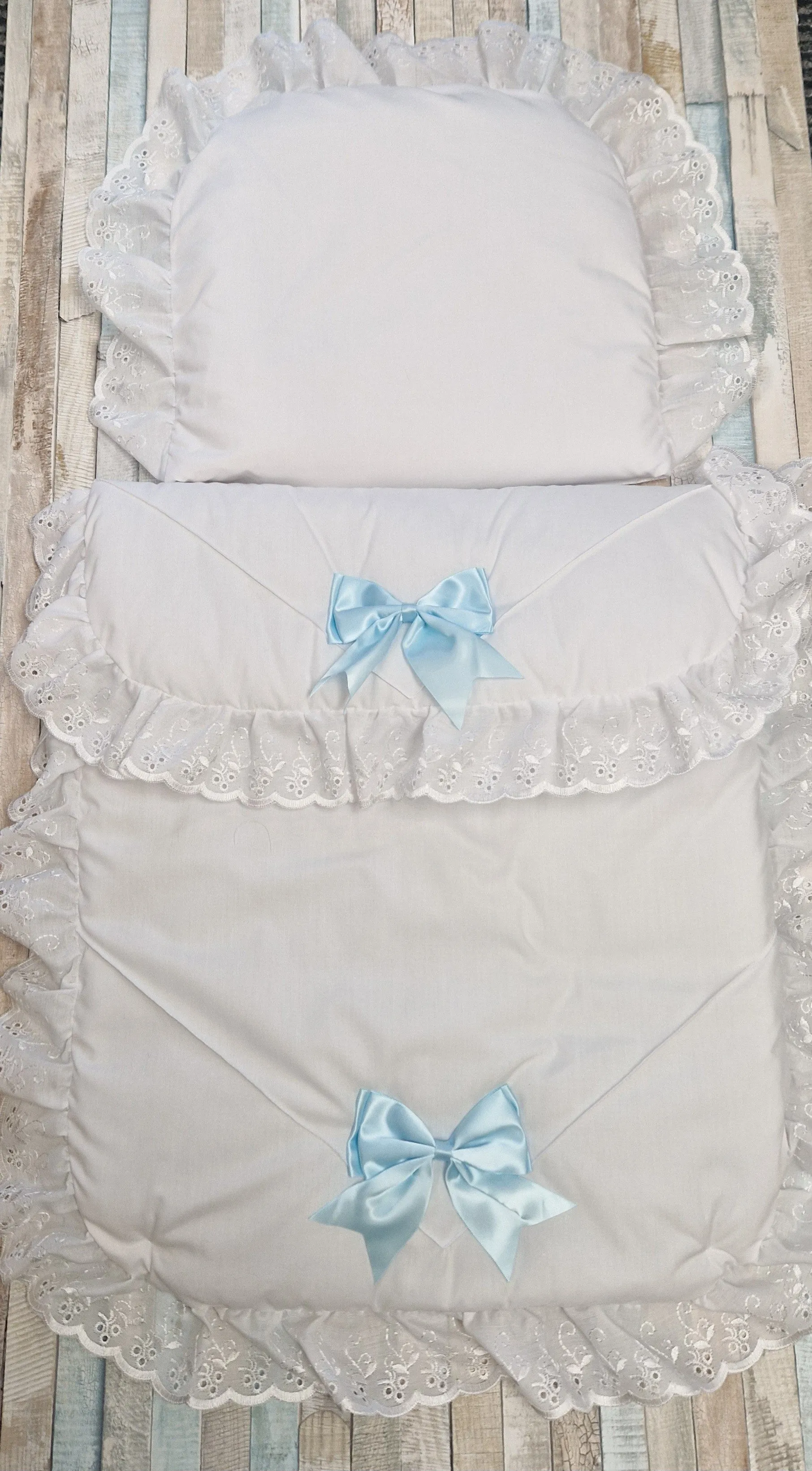 Baby Boys White Broderie Anglaise Lace 2 Blue Satin Bow Pram Set