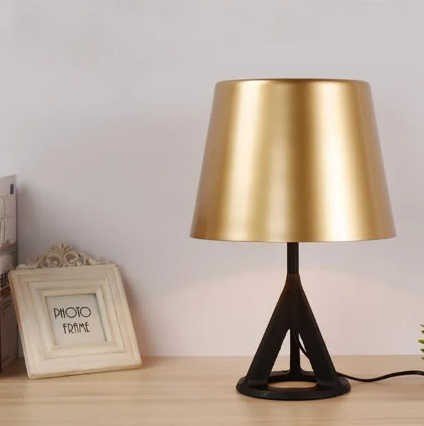 Base Metal Table Lamp