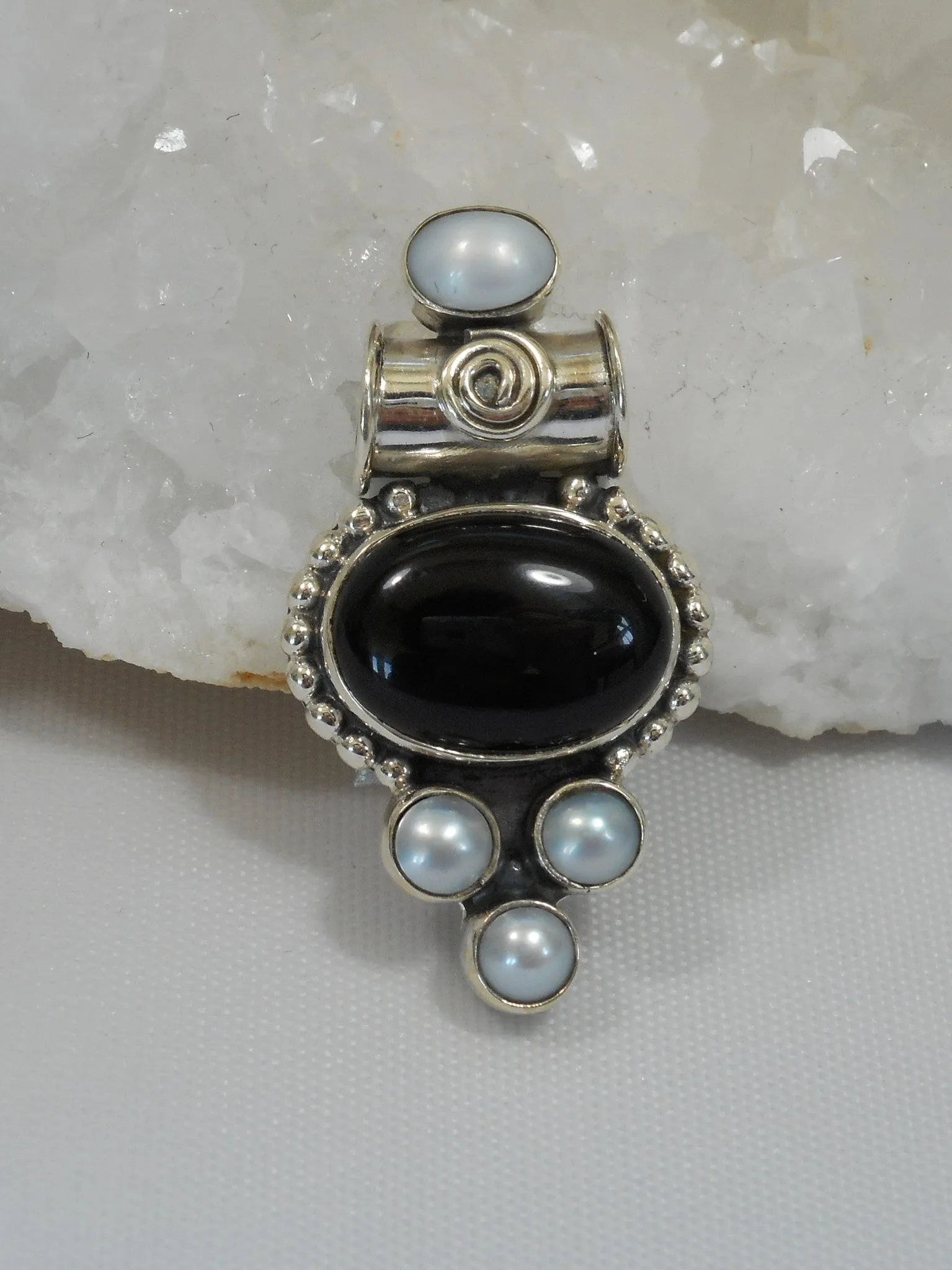 Black Onyx Pendant 2 with Pearls