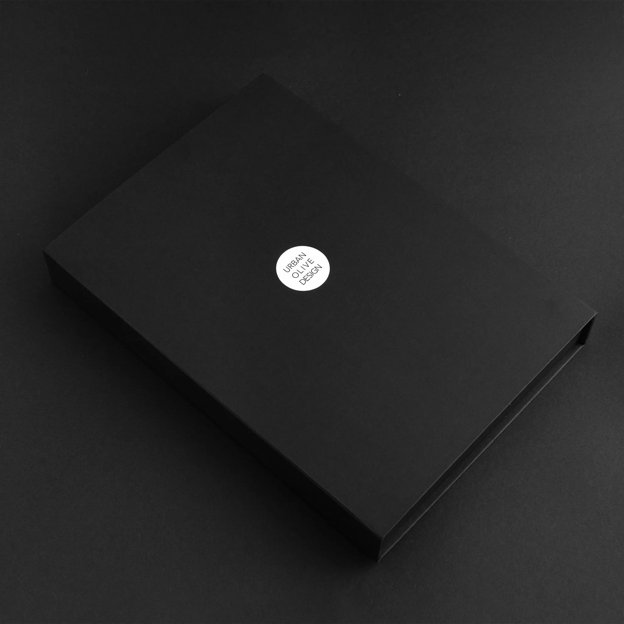BLACK STAR Necklace – Geometric Futuristic Silver Necklace