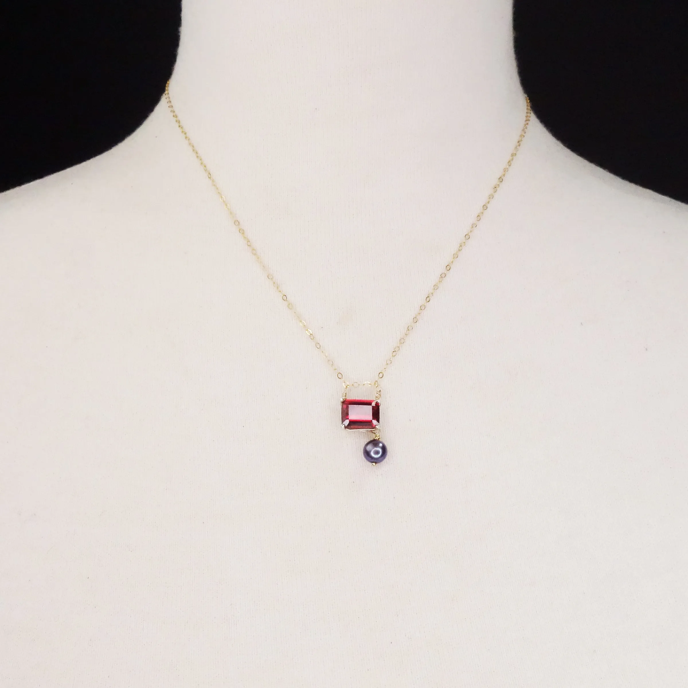 Brave, Eloquent Amanda: garnet, gold, pearl necklace
