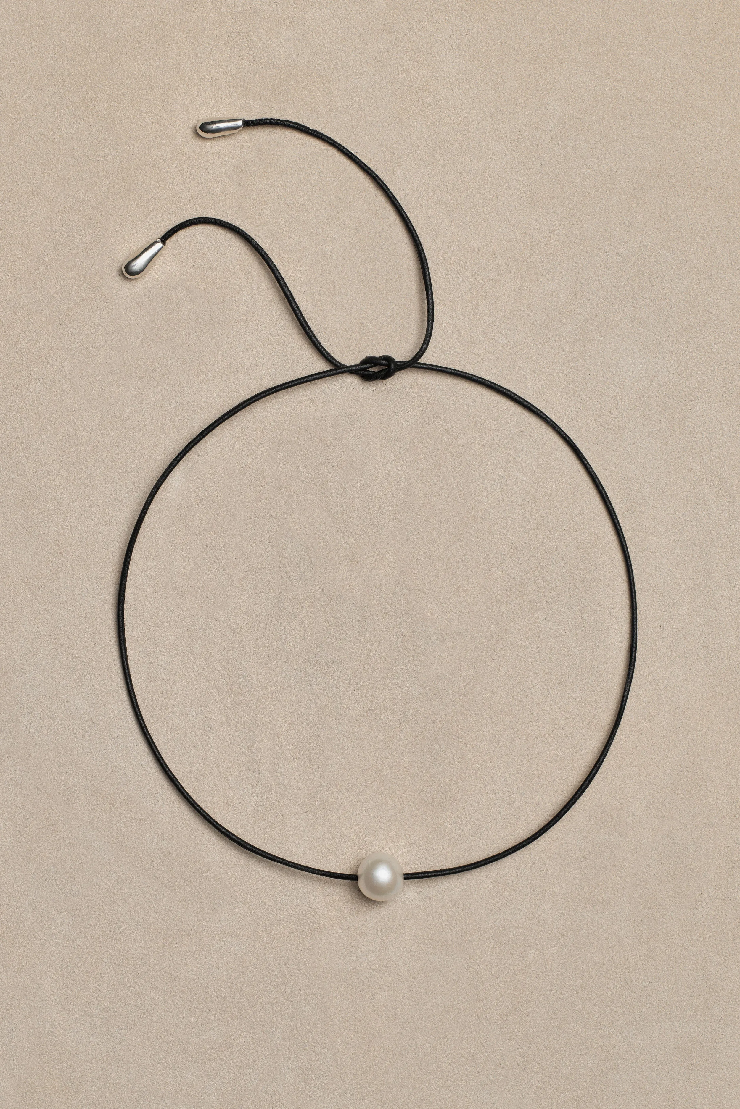 Circe Pearl Choker