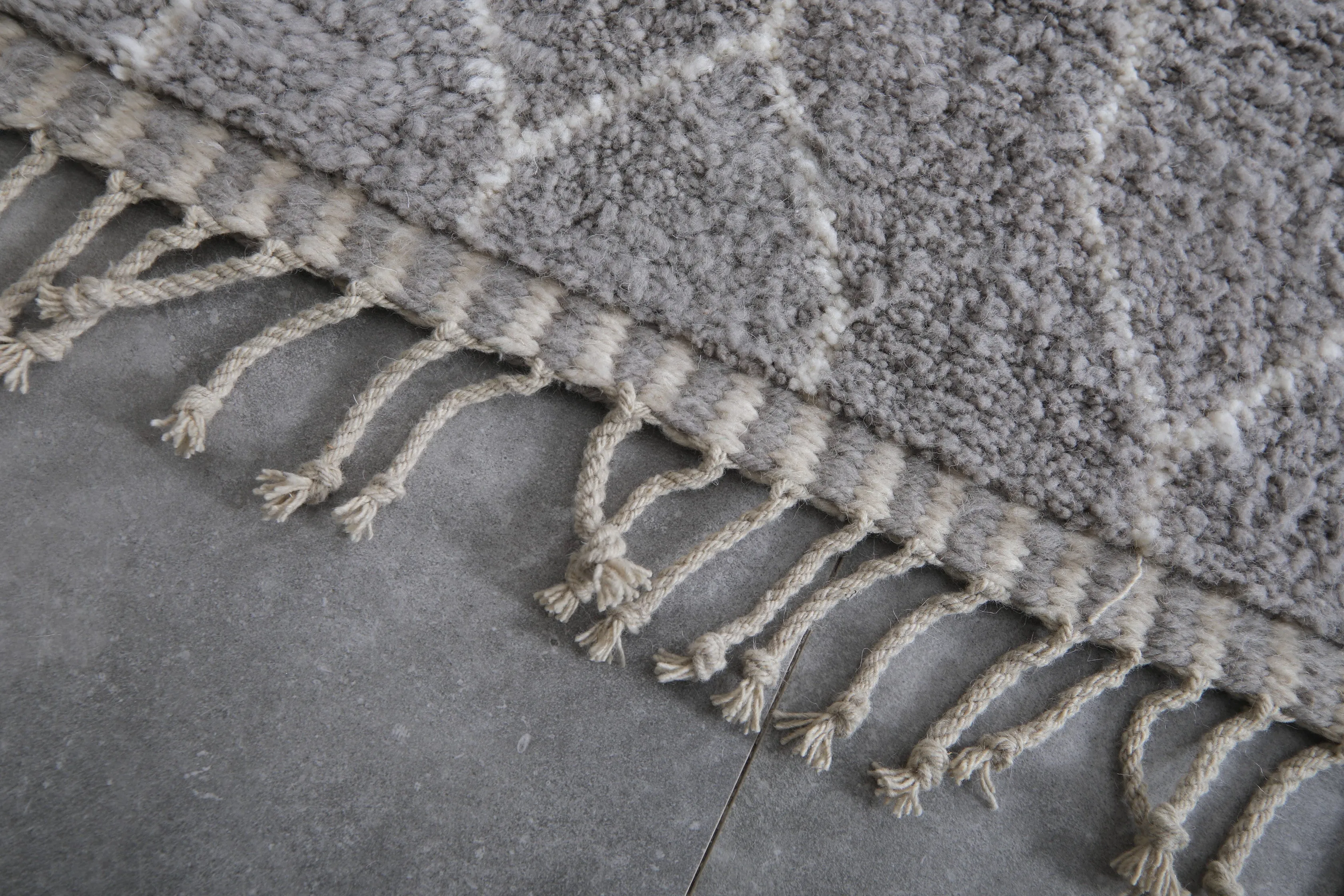 Custom Berber rug Gray - Authentic handmade Beniourain rug