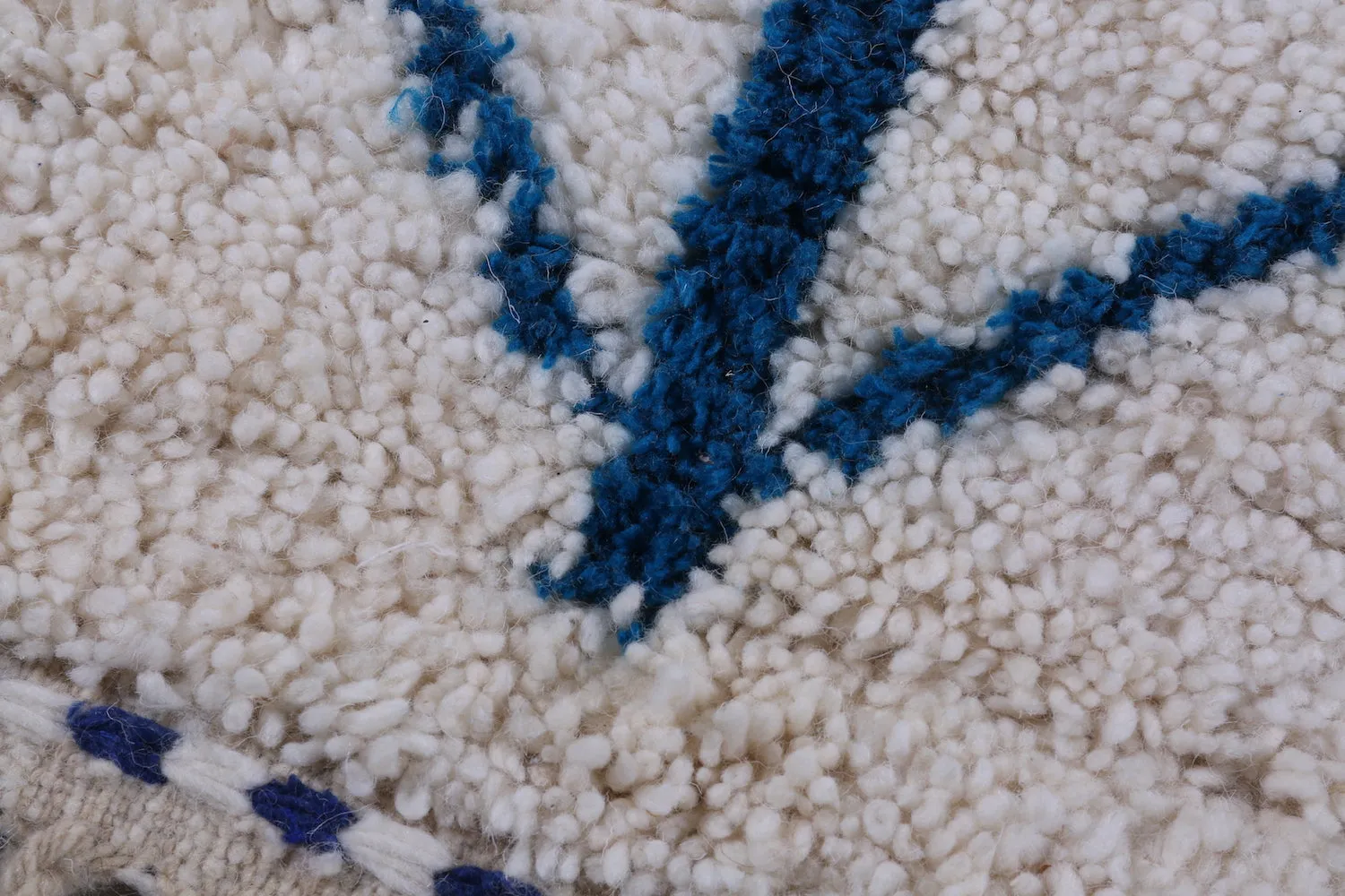 Custom Moroccan rug - handmade azilal carpet - Wool rug