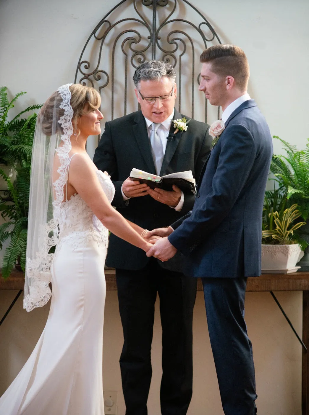 DIY Lace Mantilla Wedding Veil, Fingertip Length Pattern PDF Tutorial