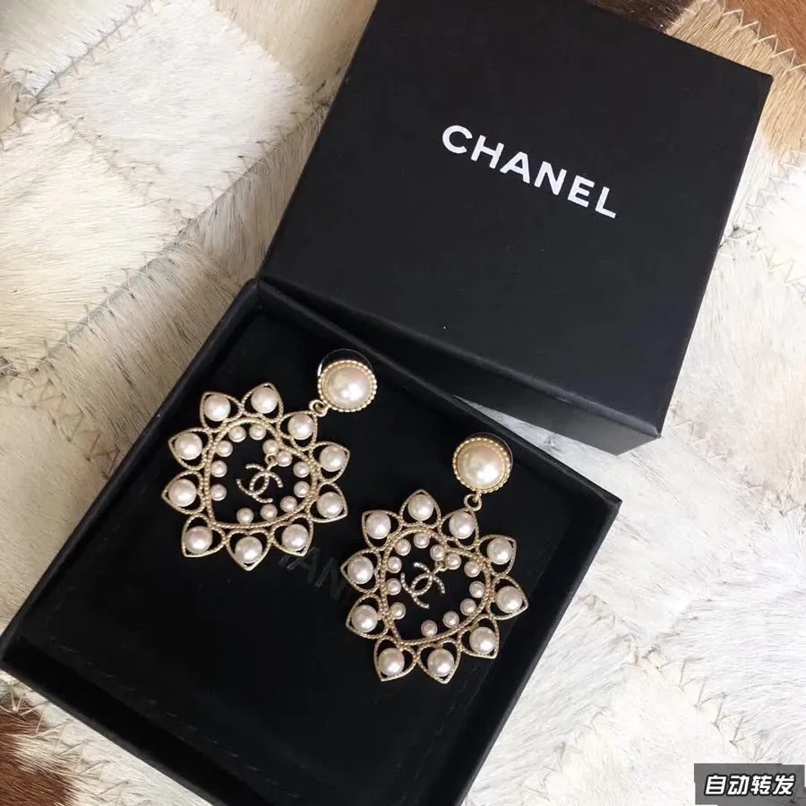 Elegant Pearl Earrings