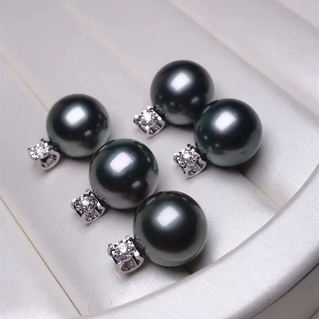 Forever Elegant AAA 13.0-14.0 mm Tahitian Black Pearl & Diamond Pendant