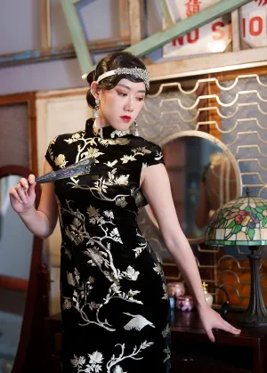 Gilded Dream Backless Qipao w Detachable Crystal (Black/ Gold)