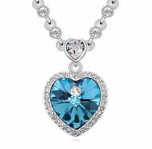 Glamorous Heart Shape Crystal Pendant Necklace – Maestro Hennessy ®
