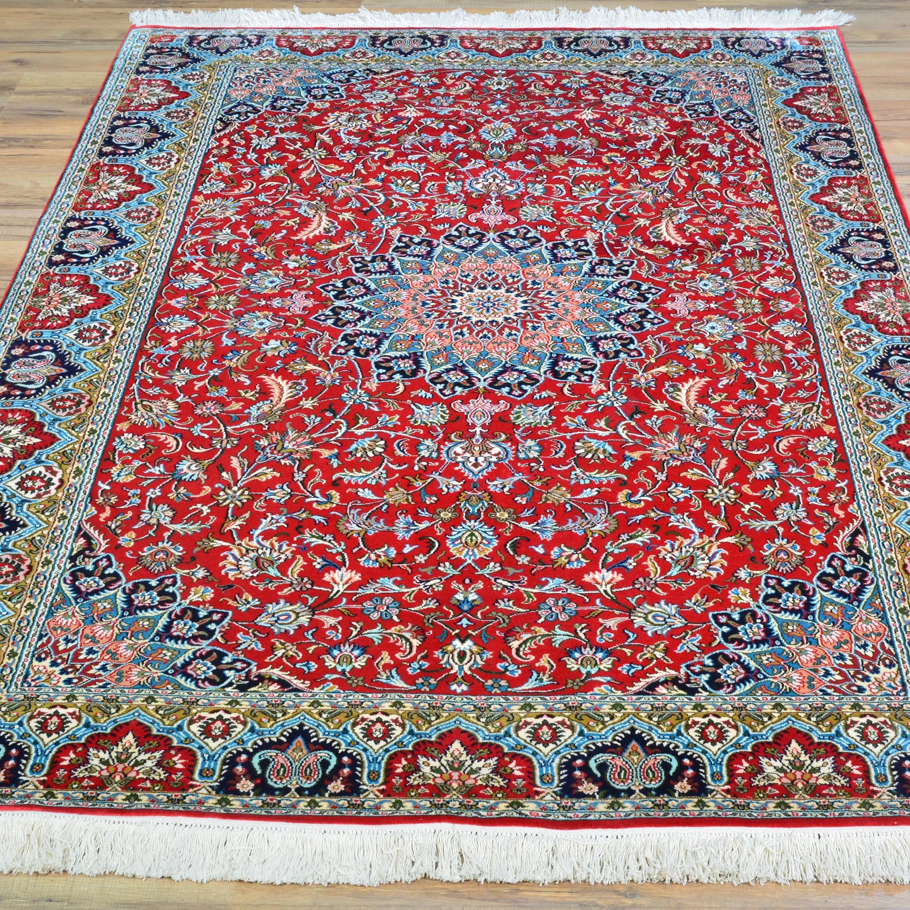 Hand-Knotted Kashmiri Silk Traditional Design Handmade Rug (Size 4.1 X 6.2) Cwral-10824