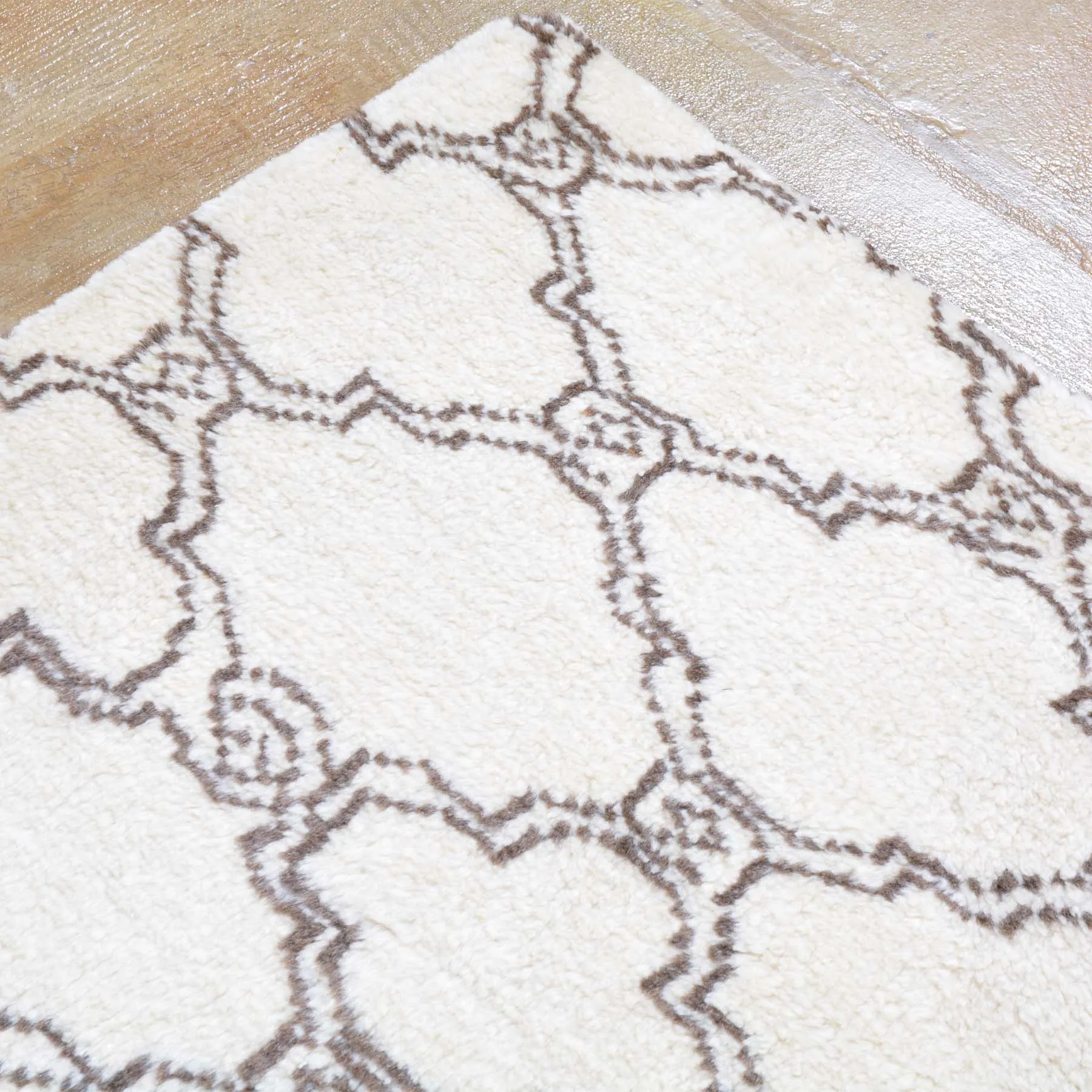 Hand-Knotted New Contemporary Design Wool Rug (Size 5.5 X 6.10) Brral-2319
