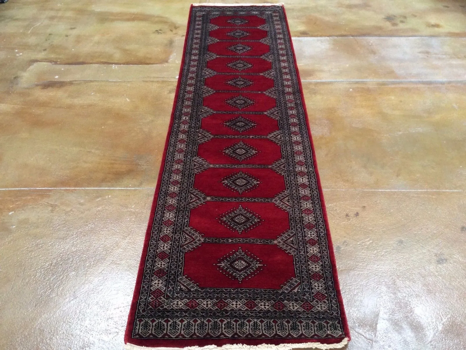 Hand-Knotted Red Tribal Design Handmade Bokhara 100% Wool (Size 2.7 X 9.9) Brrsf-204
