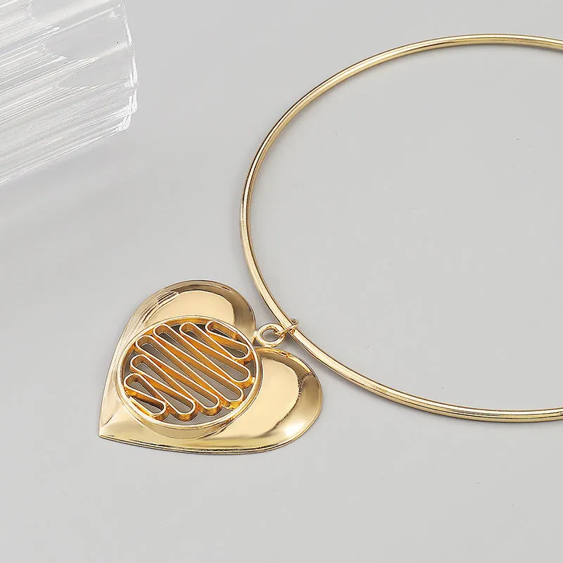 Hollow Love Metal Style Simple Necklace