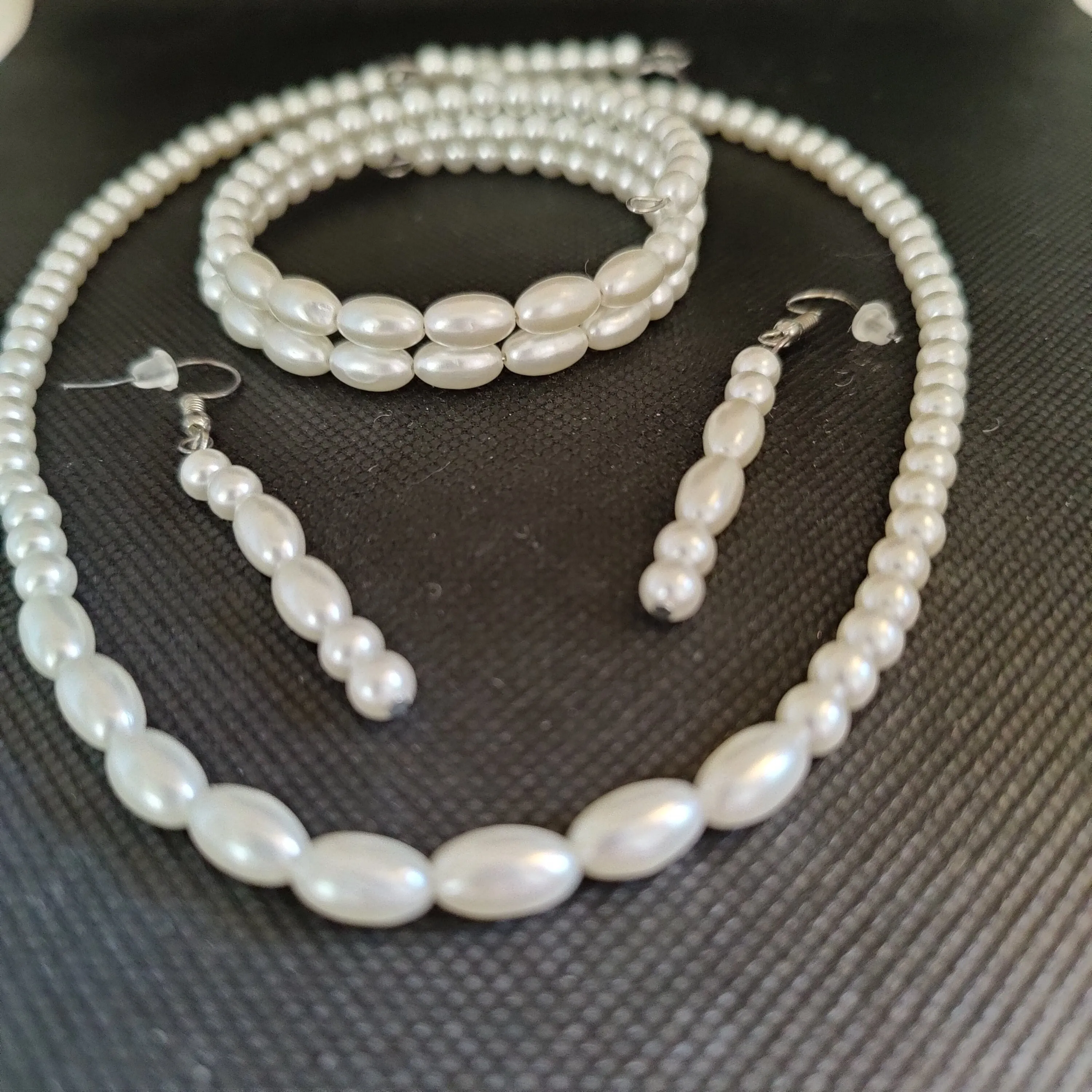 NBE #205 Just What Everyone Needs PEARLS!!!! Simply Elegant!!