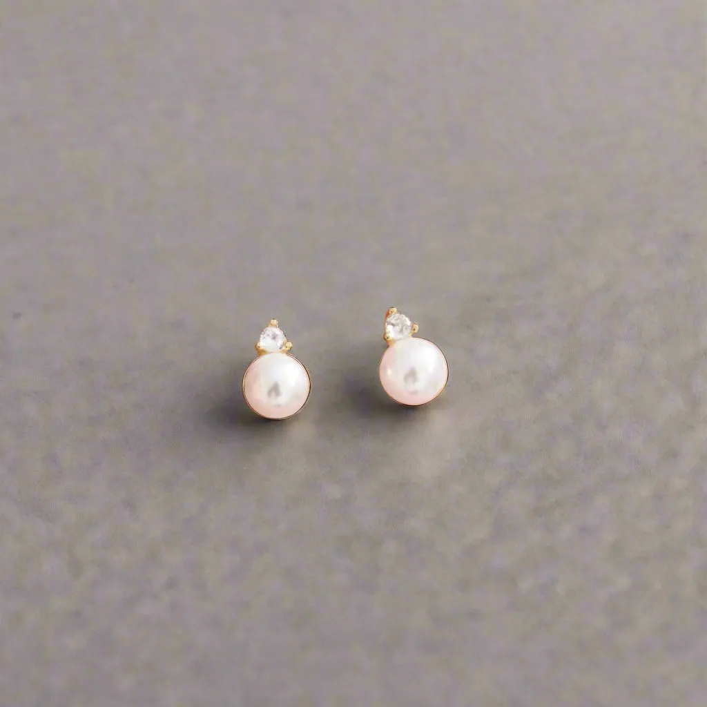 Pearl cz studs