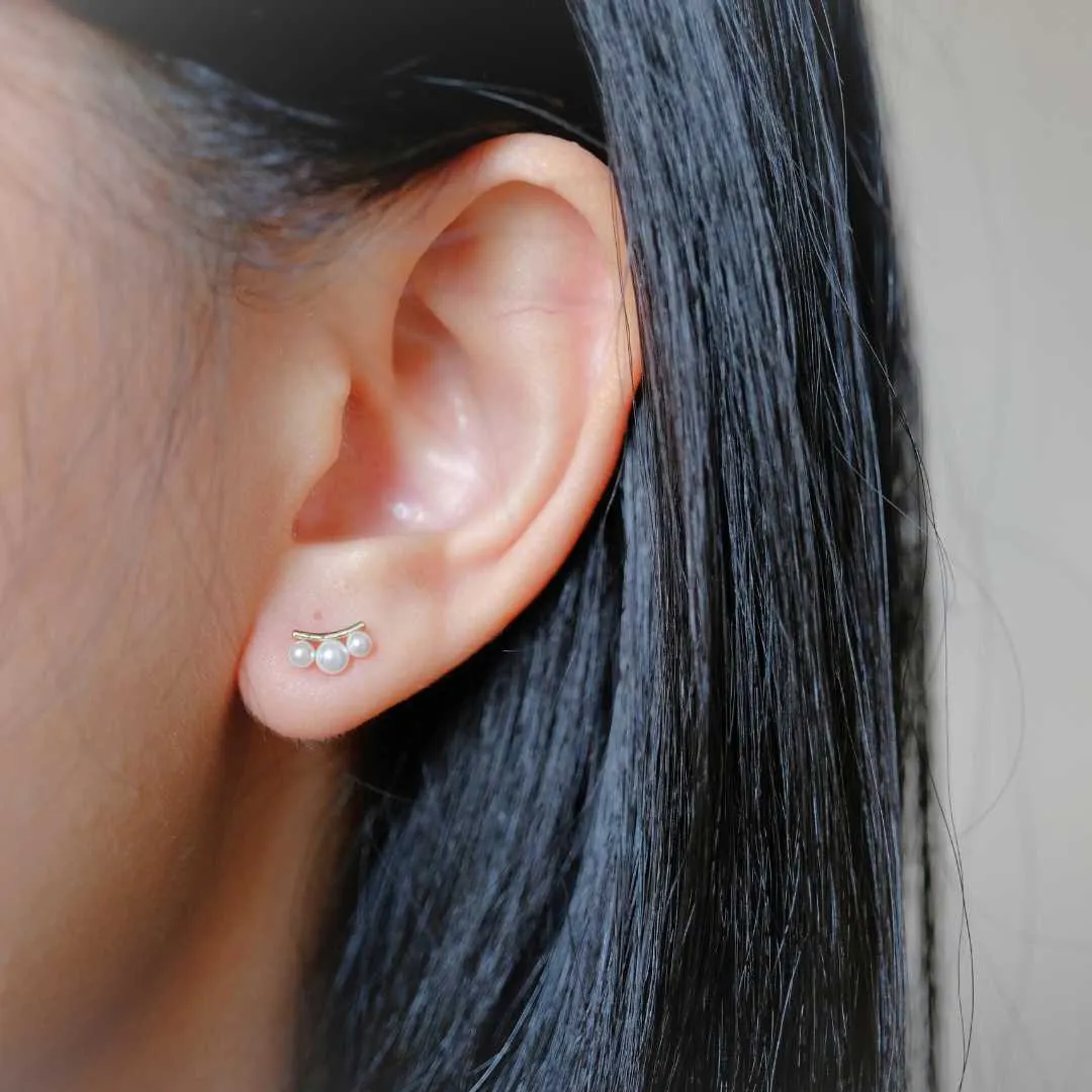 Pearl Tiara 14K Gold Stud (Single Stud)