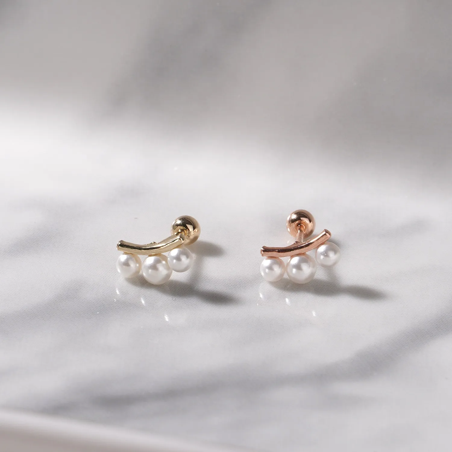 Pearl Tiara 14K Gold Stud (Single Stud)