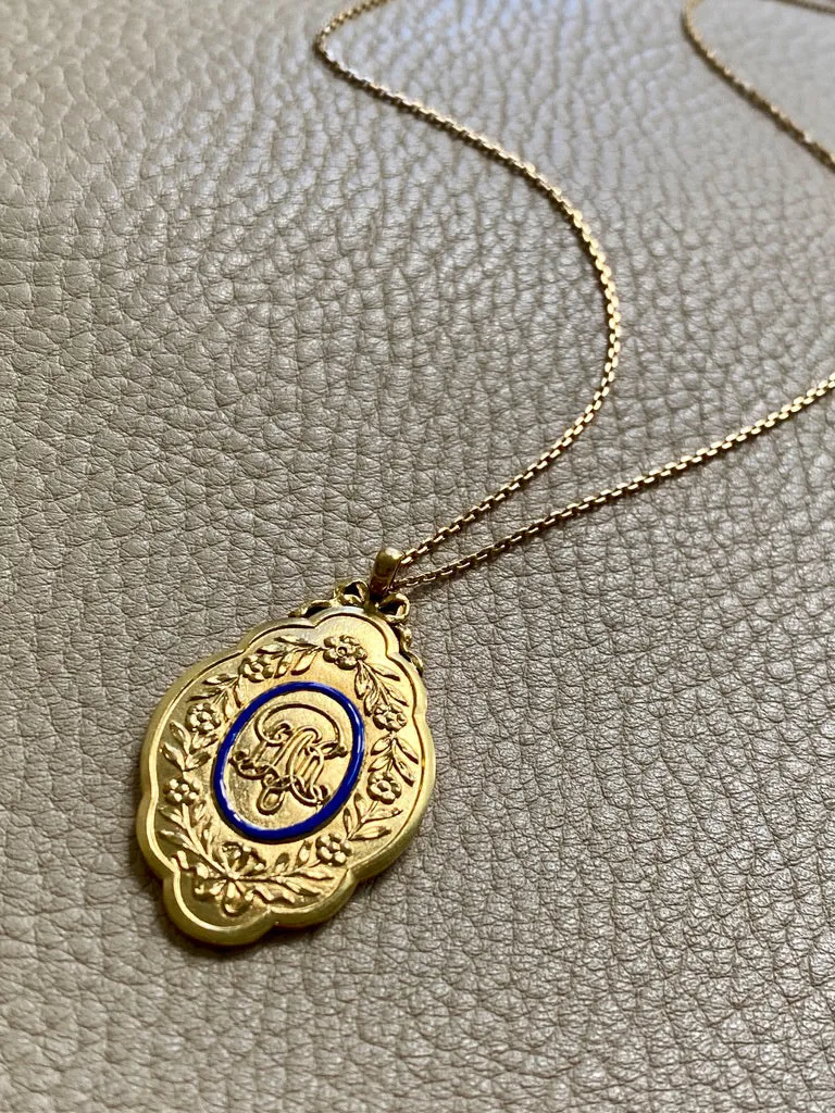 Phenomenal! 1928 Detailed Weighty 18k gold medallion pendant with blue enamel - by WA Bolin