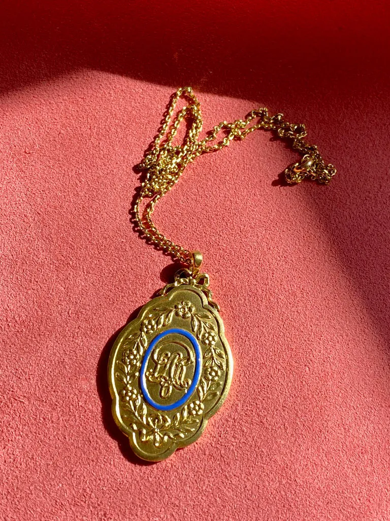 Phenomenal! 1928 Detailed Weighty 18k gold medallion pendant with blue enamel - by WA Bolin