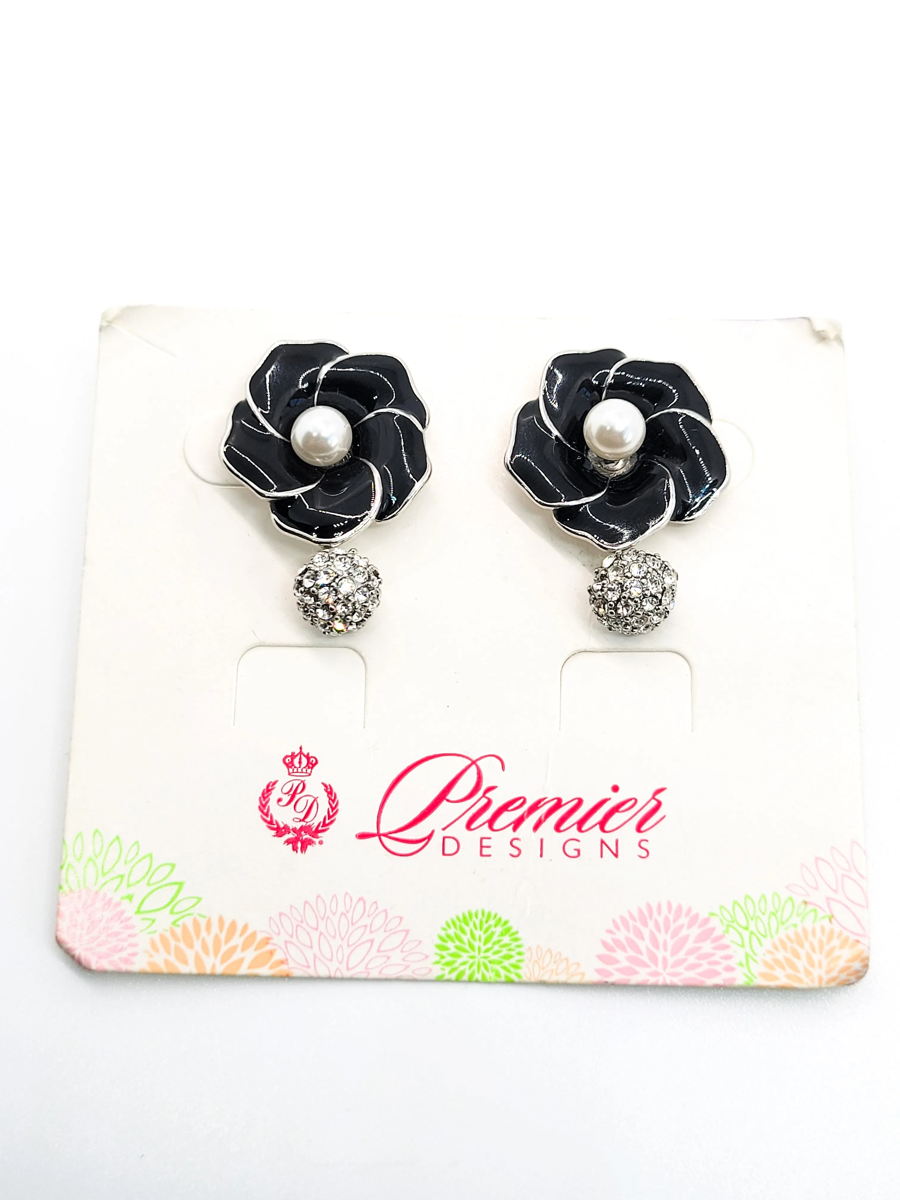 Premier Designs carded NWT Cute as a button changeable flower earrings #30887