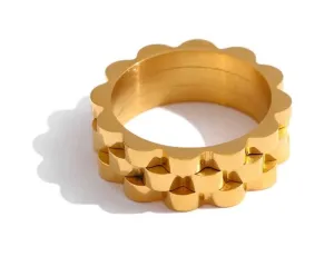 Simple Chic Ring