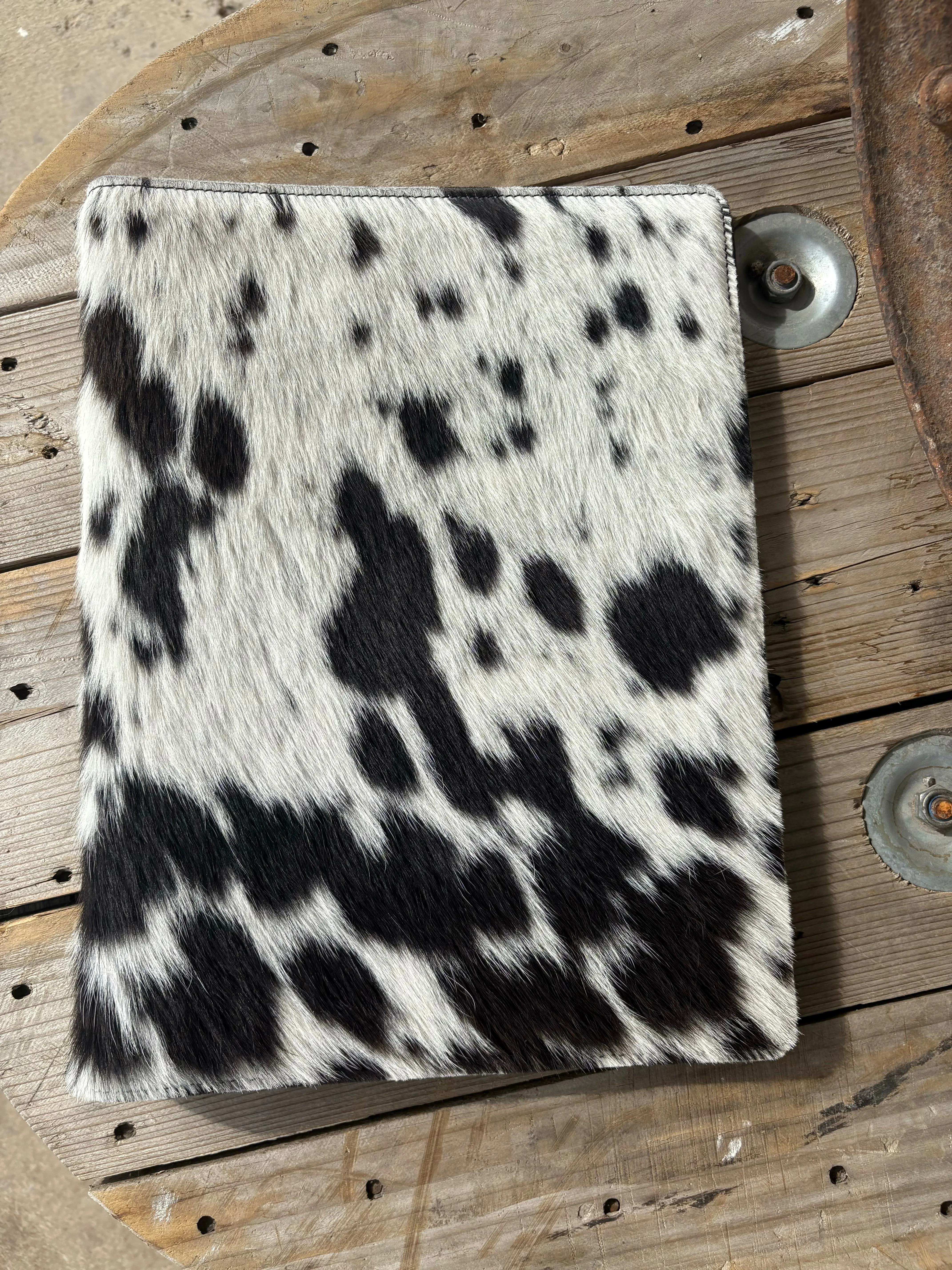 Simple Cowhide Binder - Black Leather
