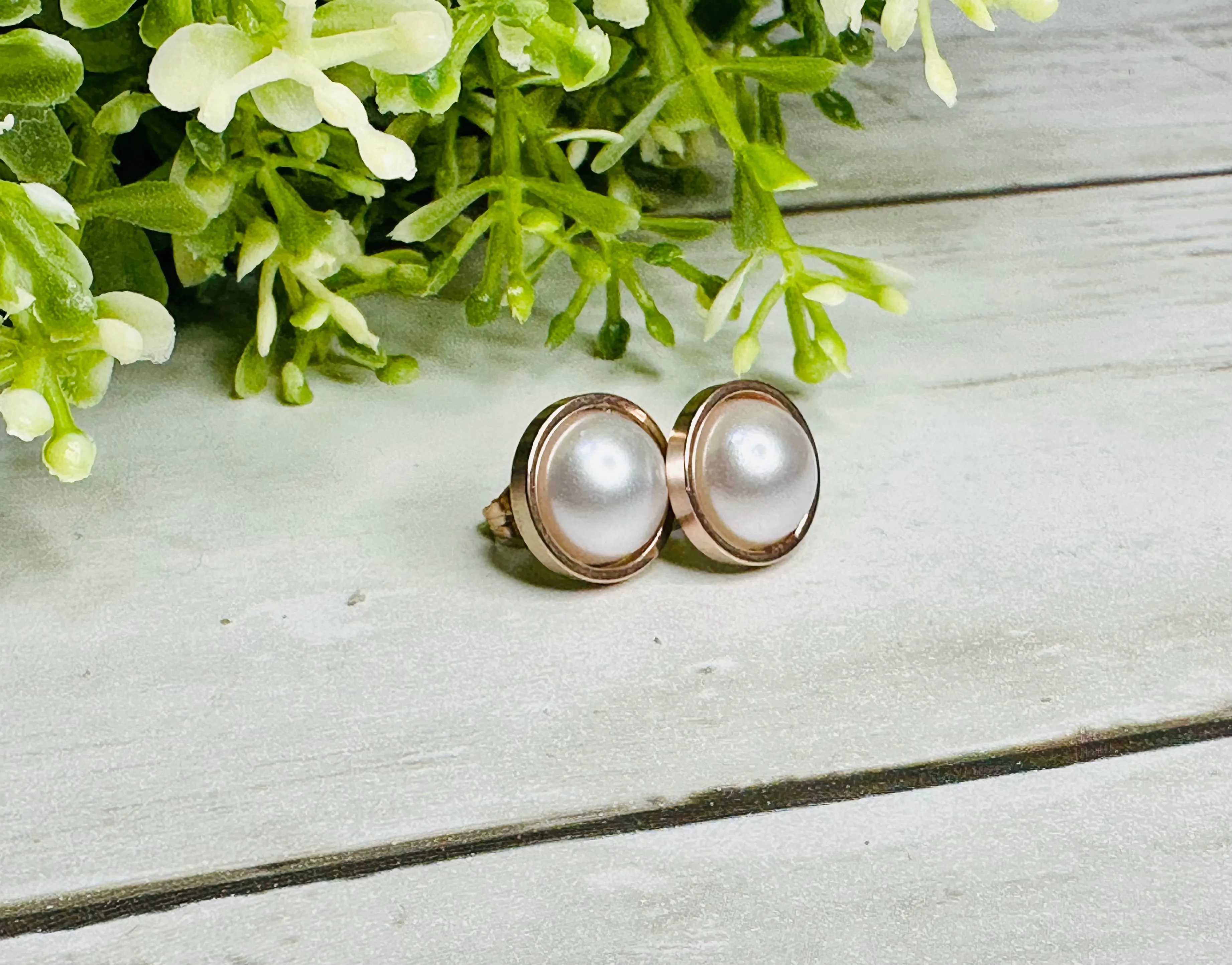 The Diana Pearl - 10mm Studs