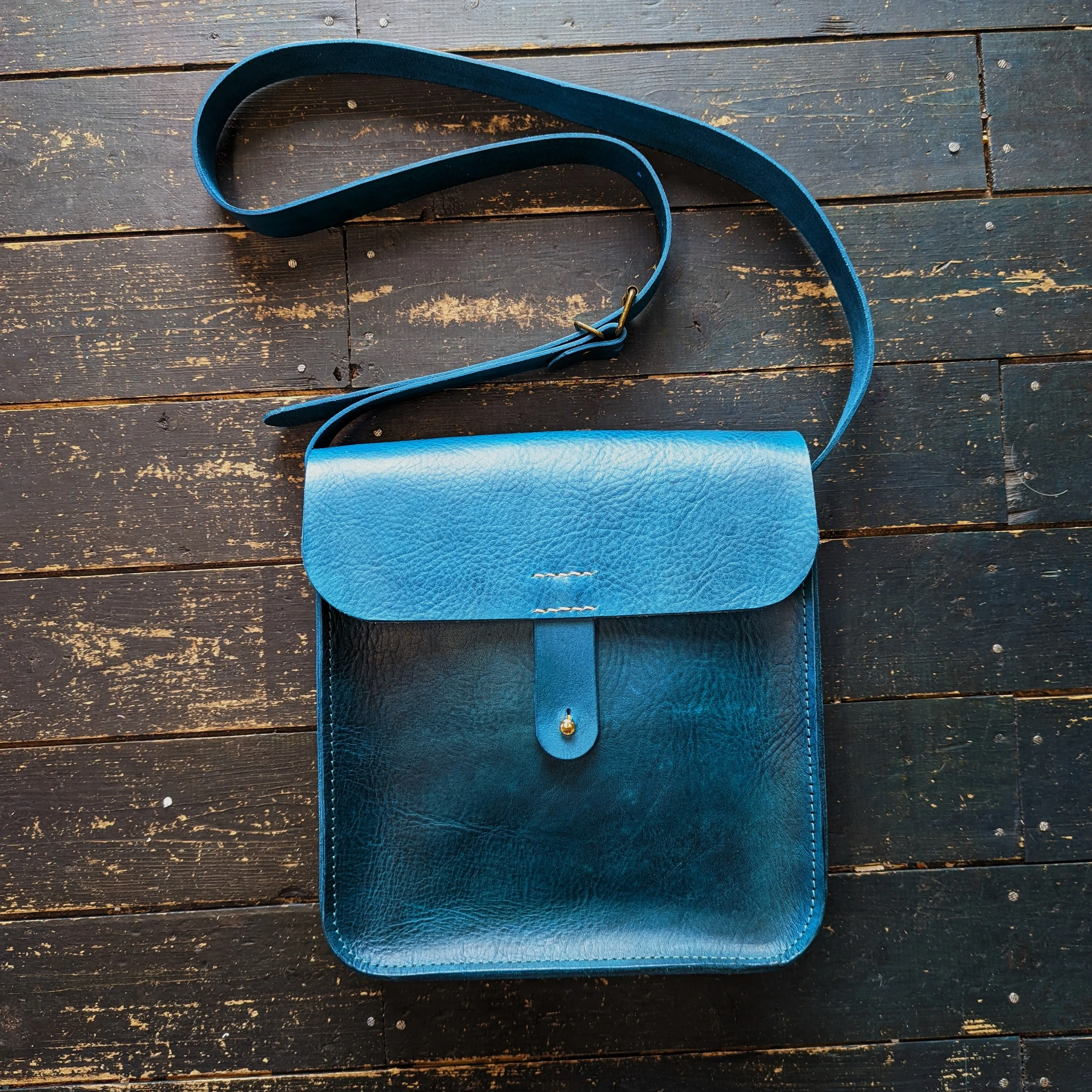 The Simple Satchel