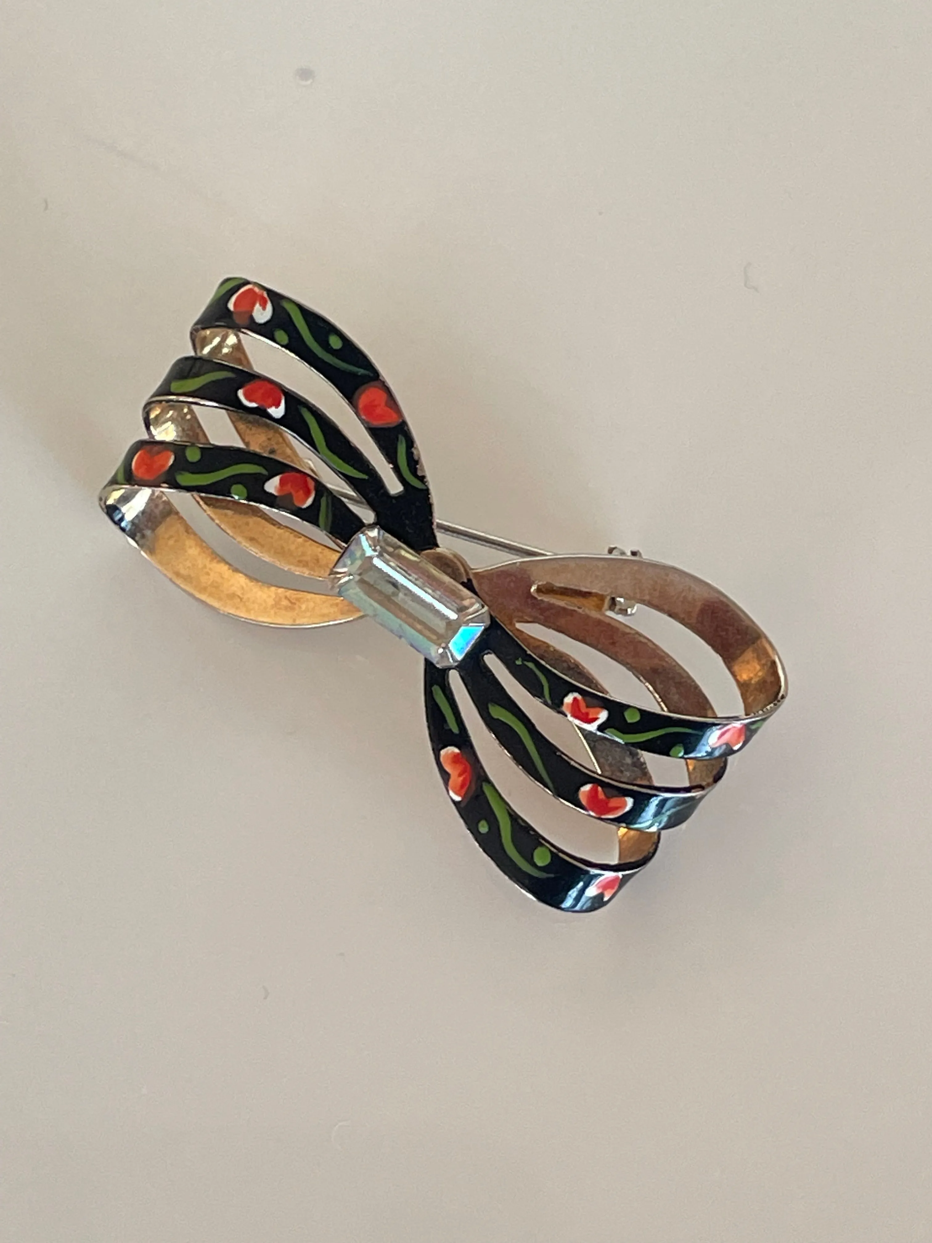 Very Vintage Bow brooch