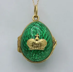 Vintage 18K Gold and Green Enamel Egg Locket