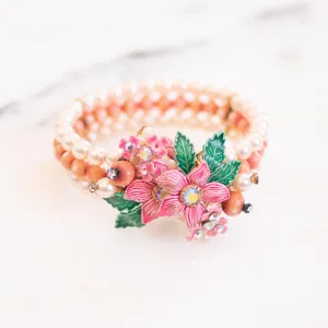 Vintage 1950s Pearl Bracelet with Artisan Floral Detailing