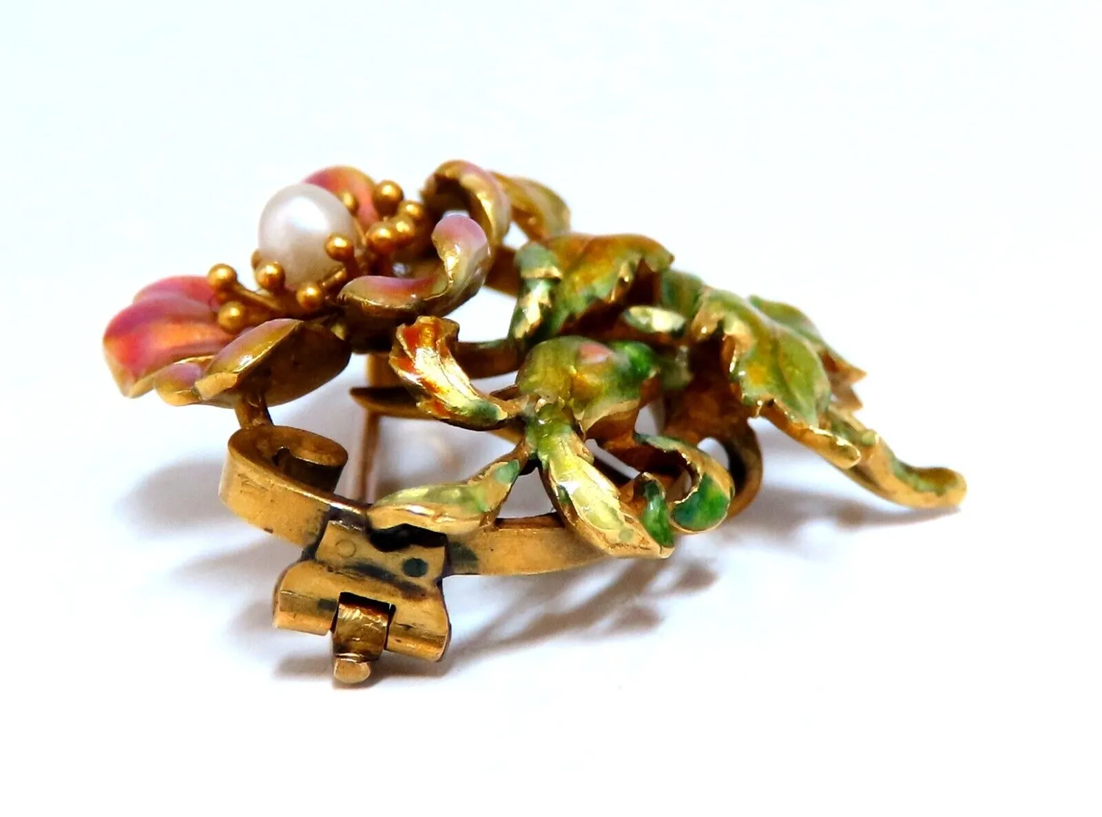 Vintage Enamel Flower Pin Seed Pearl 18kt